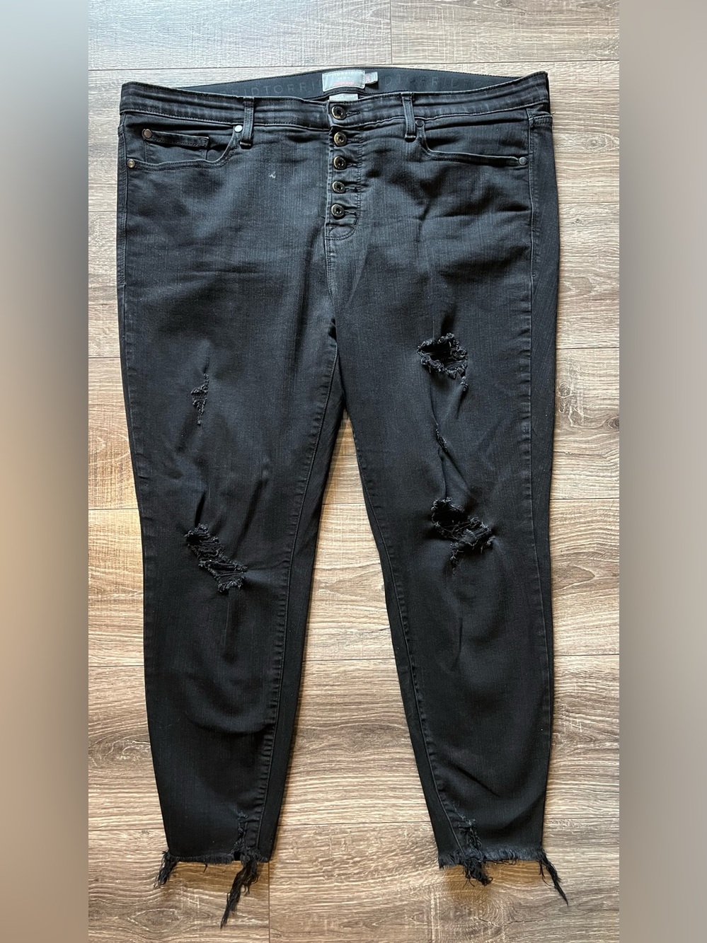 Torrid Sky High Skinny Premium Stretch Distressed Black Jeans 20R Button Fly
